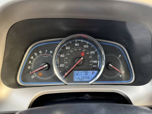 Used 2013 Toyota RAV4 Limited AWD/4WD image 15