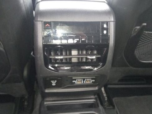 Used 2023 Jeep Grand Cherokee L Laredo AWD/4WD image 20