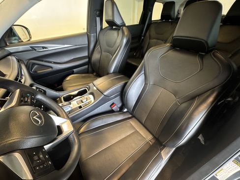 Certified 2023 INFINITI QX60 Luxe w/ Cargo Package AWD/4WD image 11