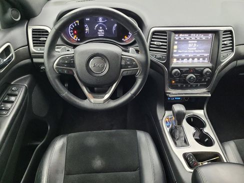 Used 2017 Jeep Grand Cherokee Altitude AWD/4WD image 22