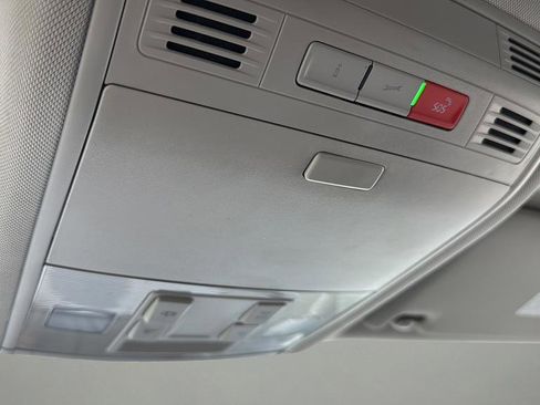 Used 2022 Volkswagen Taos SE image 16