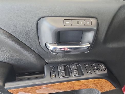 Used 2018 Chevrolet Silverado 2500 High Country w/ Duramax Plus Package image 22