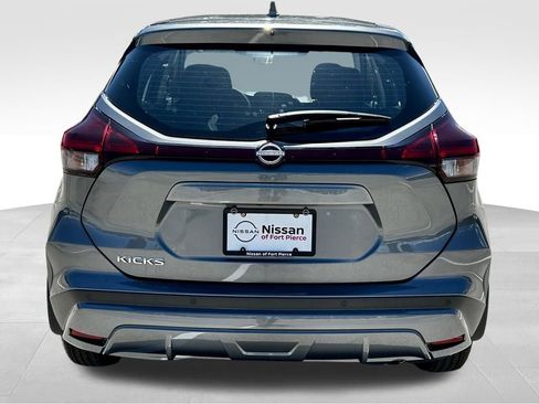 New 2025 Nissan Kicks Play S image 5