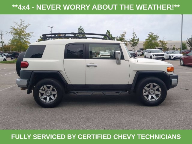 Used 2014 Toyota FJ Cruiser 4WD w/ Upgrade Package image 3