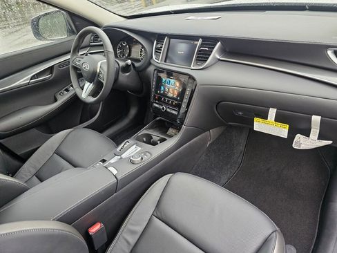 Used 2025 INFINITI QX50 Luxe image 13