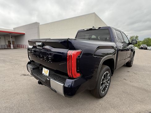 New 2026 Toyota Tundra Limited AWD/4WD image 8
