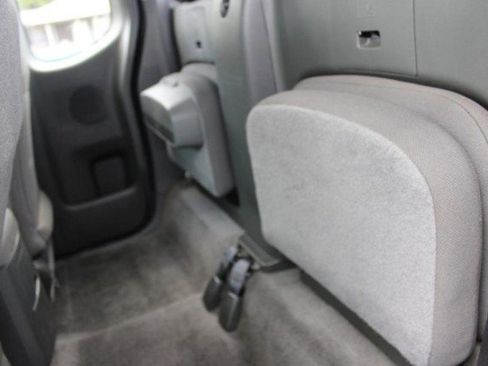 Used 2018 Nissan Frontier SV image 40