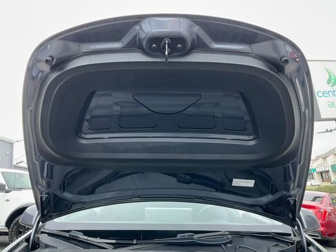 Used 2023 Tesla Model Y 2WD image 13