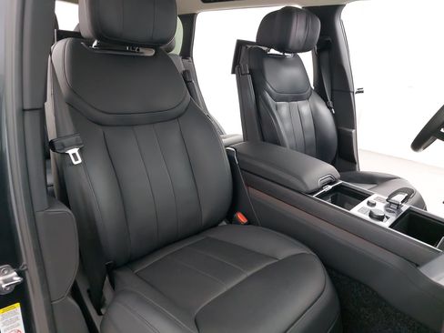 Used 2023 Land Rover Range Rover Long Wheelbase Autobiography AWD/4WD image 12