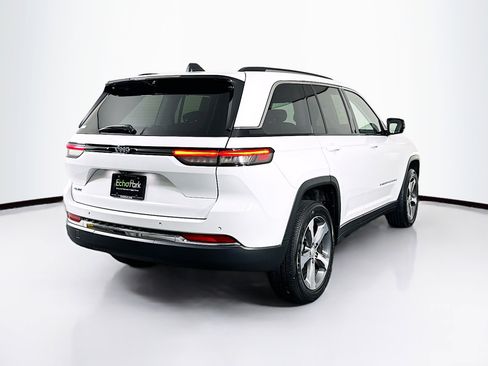 Used 2023 Jeep Grand Cherokee 4WD 4xe w/ Luxury Tech Group II image 9