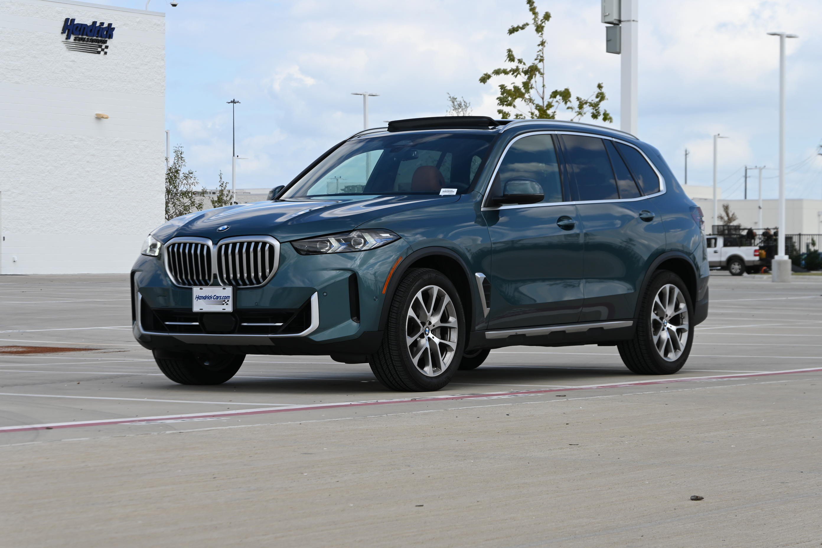 Certified 2024 BMW X5 xDrive40i w/ Premium Package AWD/4WD image 5