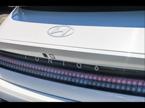 Certified 2023 Hyundai Ioniq 6 SEL RWD image 13