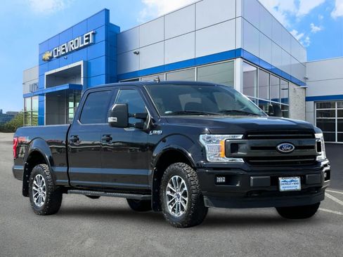 Used 2020 Ford F150 XLT w/ Equipment Group 302A Luxury AWD/4WD image 9