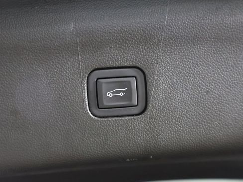 Used 2023 Buick Enclave Avenir w/ Trailering Package, 5000 lbs. AWD/4WD image 25