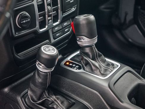 Used 2023 Jeep Wrangler Sahara w/ Cold Weather Group image 18