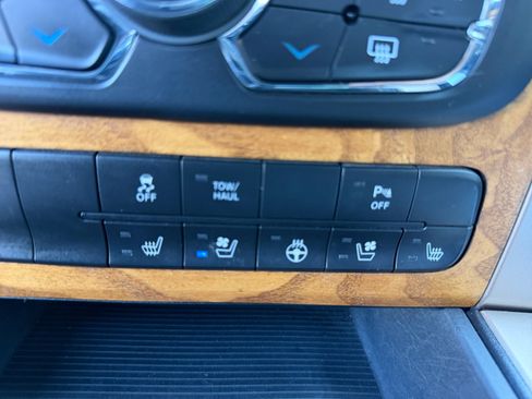 Used 2013 RAM 1500 Laramie Longhorn w/ Convenience Group AWD/4WD image 31