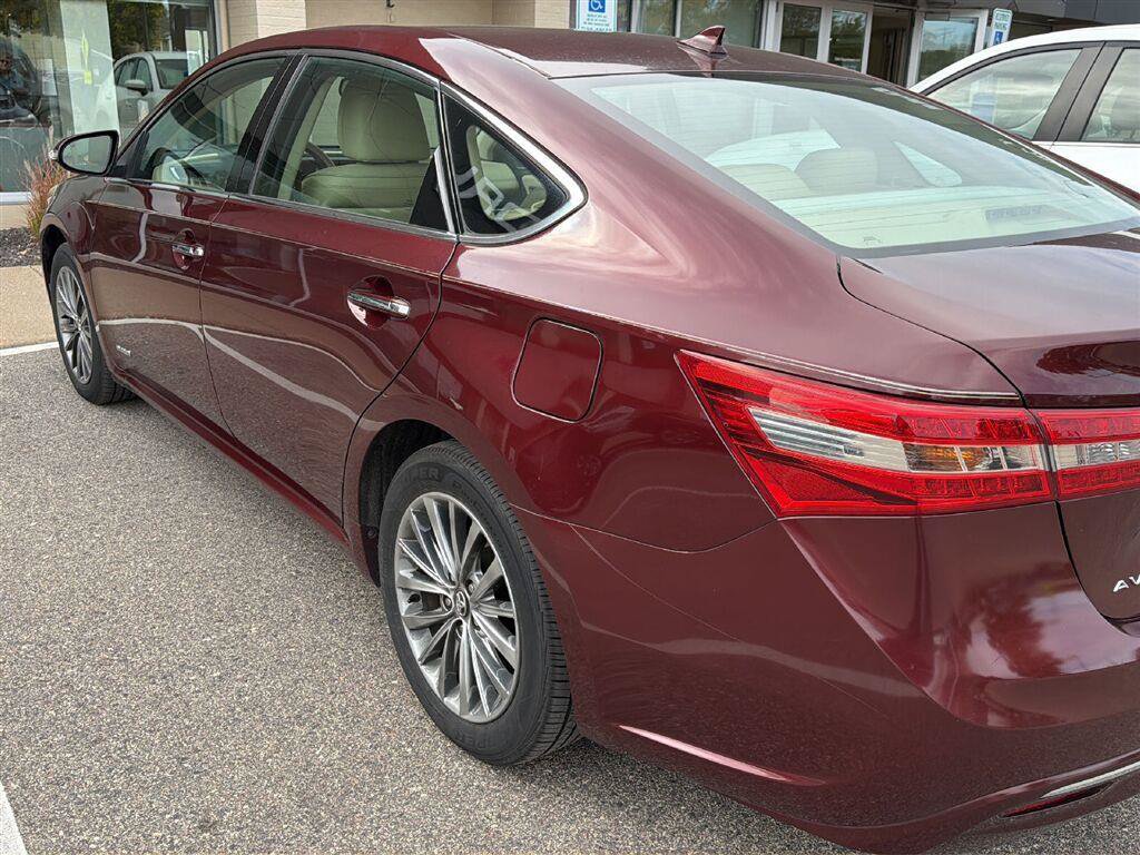 Used 2016 Toyota Avalon Limited w/ Toyota Safety Sense Package FWD image 15