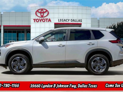 Used 2025 Nissan Rogue SV AWD/4WD image 6