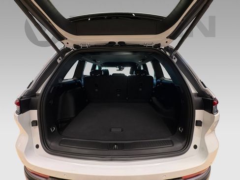 New 2026 Jeep Grand Cherokee Altitude RWD image 19