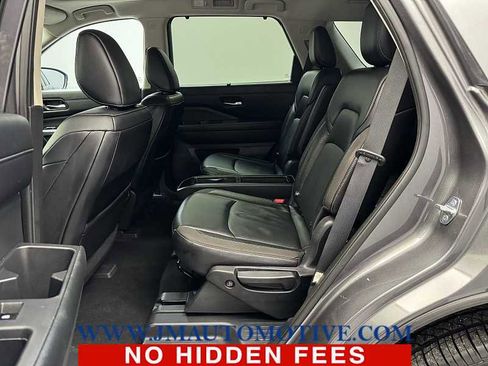 Used 2022 Nissan Pathfinder SL w/ SL Premium Package image 15