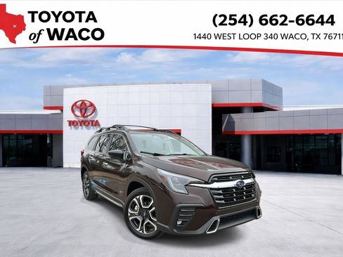 Used 2025 Subaru Ascent Touring image 1