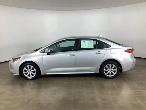 Used 2023 Toyota Corolla LE FWD image 16