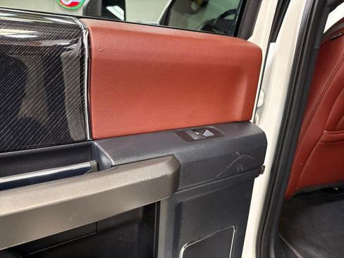 Used 2022 Ford F350 Platinum w/ FX4 Off-Road Package image 43