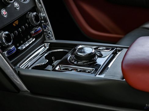 Used 2022 Rolls-Royce Cullinan image 50