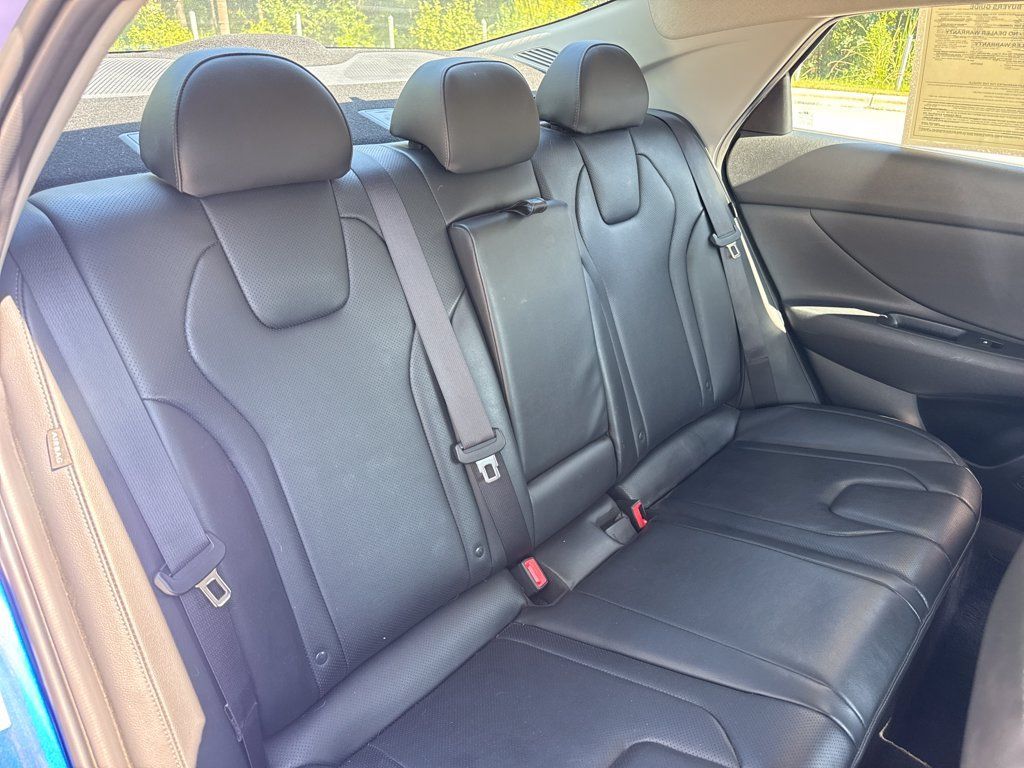 Used 2024 Hyundai Elantra Limited FWD image 34
