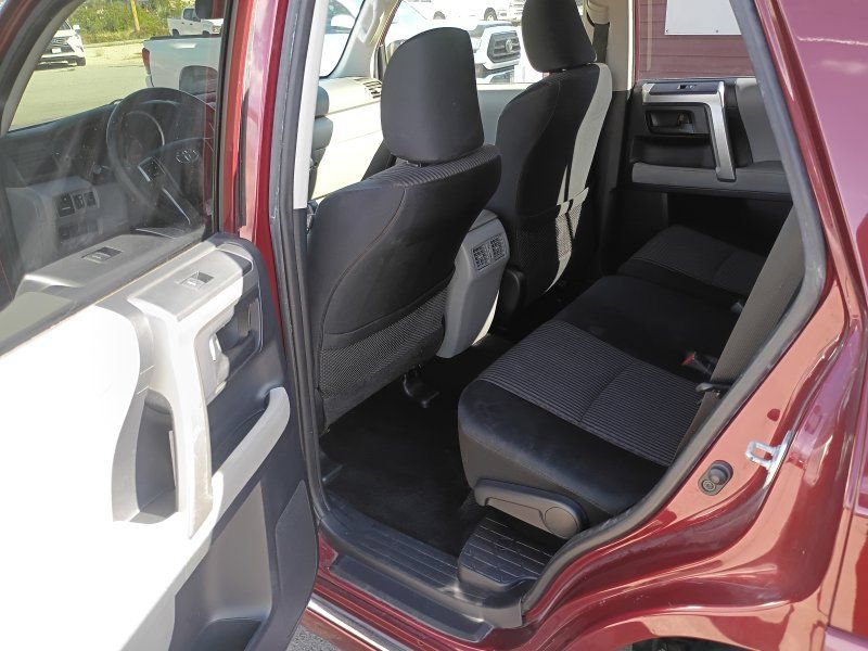 Used 2013 Toyota 4Runner SR5 AWD/4WD image 19