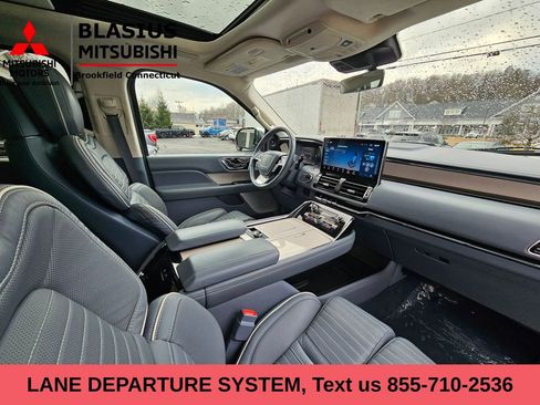 Used 2022 Lincoln Navigator Black Label image 18