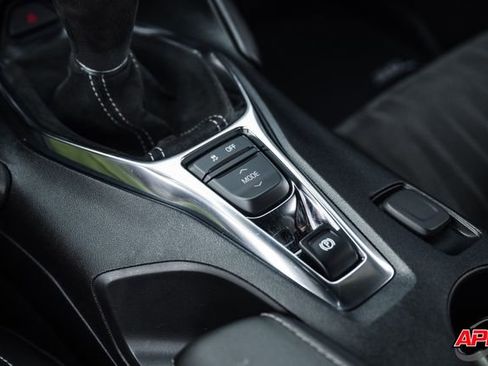 Used 2019 Chevrolet Camaro SS image 18