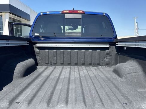 Used 2023 Nissan Frontier SV w/ Technology Package image 10