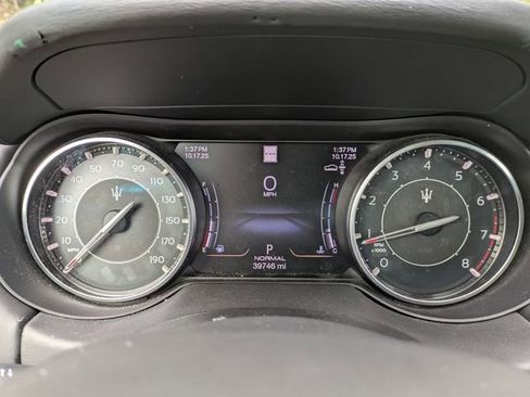 Certified 2022 Maserati Levante Modena image 12