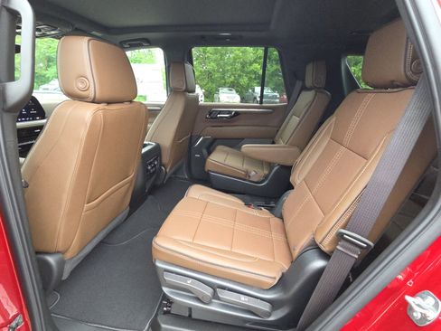 New 2026 Chevrolet Tahoe High Country AWD/4WD image 29