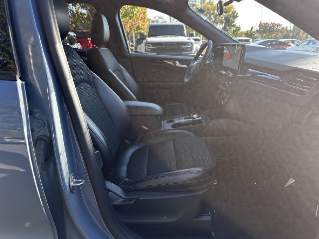 Certified 2024 Ford Escape ST-Line w/ Tech Pack #1 AWD/4WD image 34