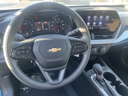 New 2026 Chevrolet Trax LS w/ LS Convenience Package image 7