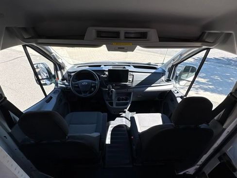 Used 2022 Ford Transit 250 Medium Roof AWD image 17
