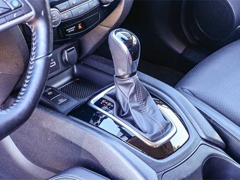 Used 2022 Nissan Rogue Sport SL image 25