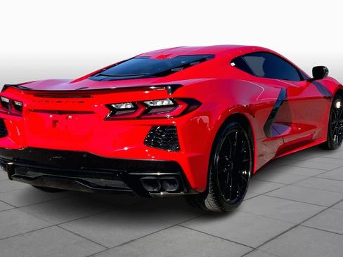 Used 2025 Chevrolet Corvette Stingray Coupe w/ 1LT image 11