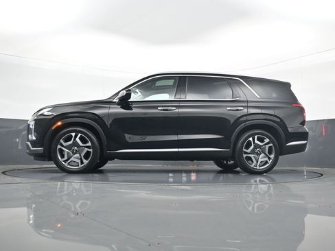 Used 2023 Hyundai Palisade SEL FWD image 29