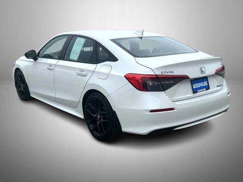 Used 2023 Honda Civic Sport image 7