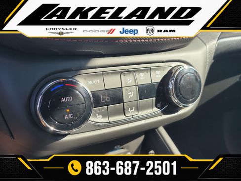 Used 2022 Chevrolet TrailBlazer RS w/ Technology Package FWD image 22