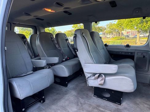 Used 2012 Ford E-350 and Econoline 350 XLT RWD image 13