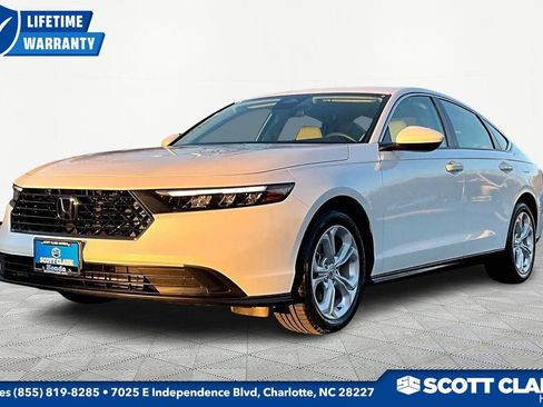 Used 2025 Honda Accord LX image 3