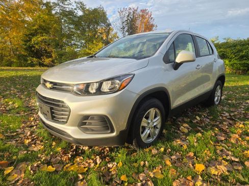 Used 2018 Chevrolet Trax LS image 7