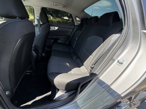 Used 2023 Kia Forte LXS FWD image 11