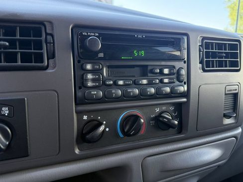 Used 2001 Ford F250 Lariat AWD/4WD image 27