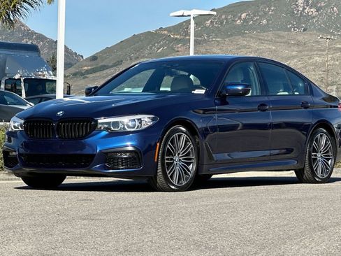 Used 2019 BMW 530e w/ M Sport Package image 7