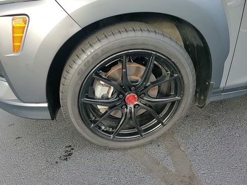 Used 2021 Hyundai Kona Night image 9